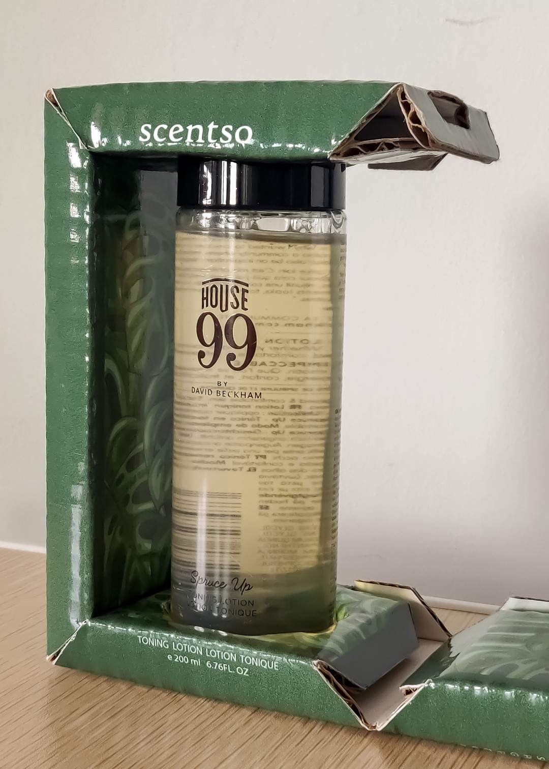 Showing how the design would look in its unboxing process